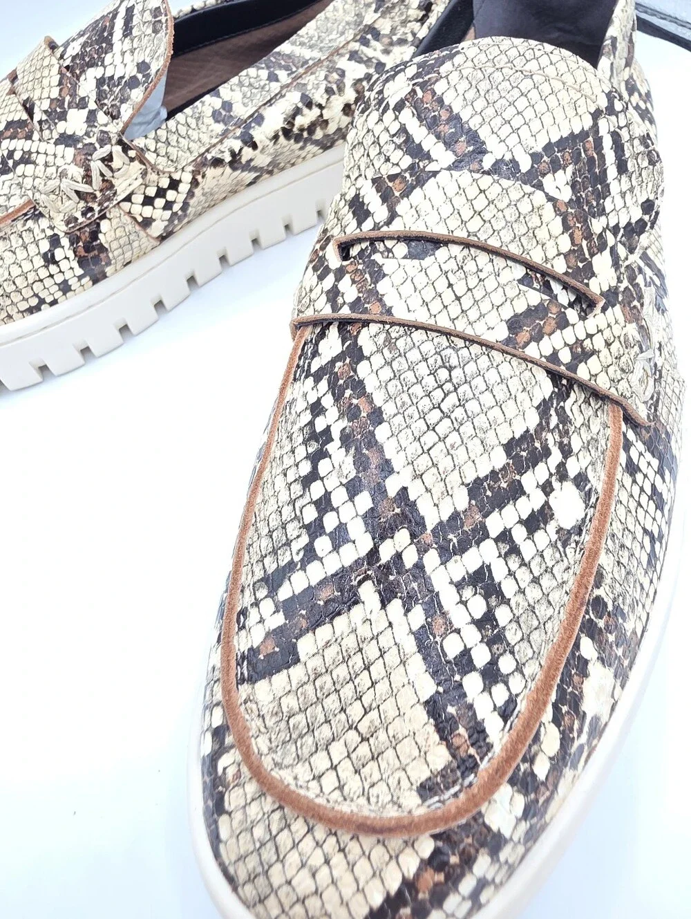 Vionic Uptown Snake Print Loafers Platform Comfort Slip On 10.5